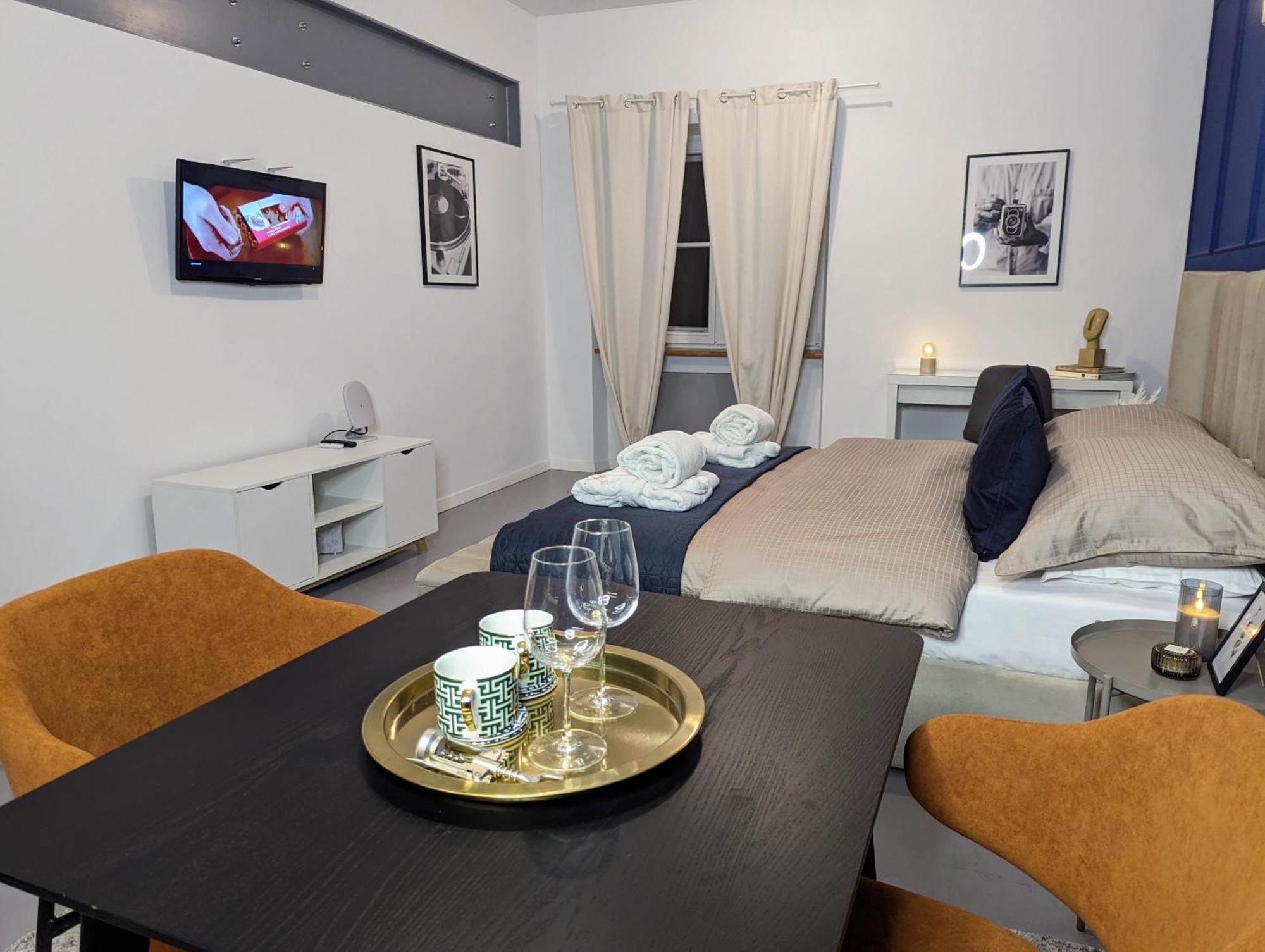 Bella Luna Luxury Suites - Chic Residence In Historic Square Varşova Dış mekan fotoğraf